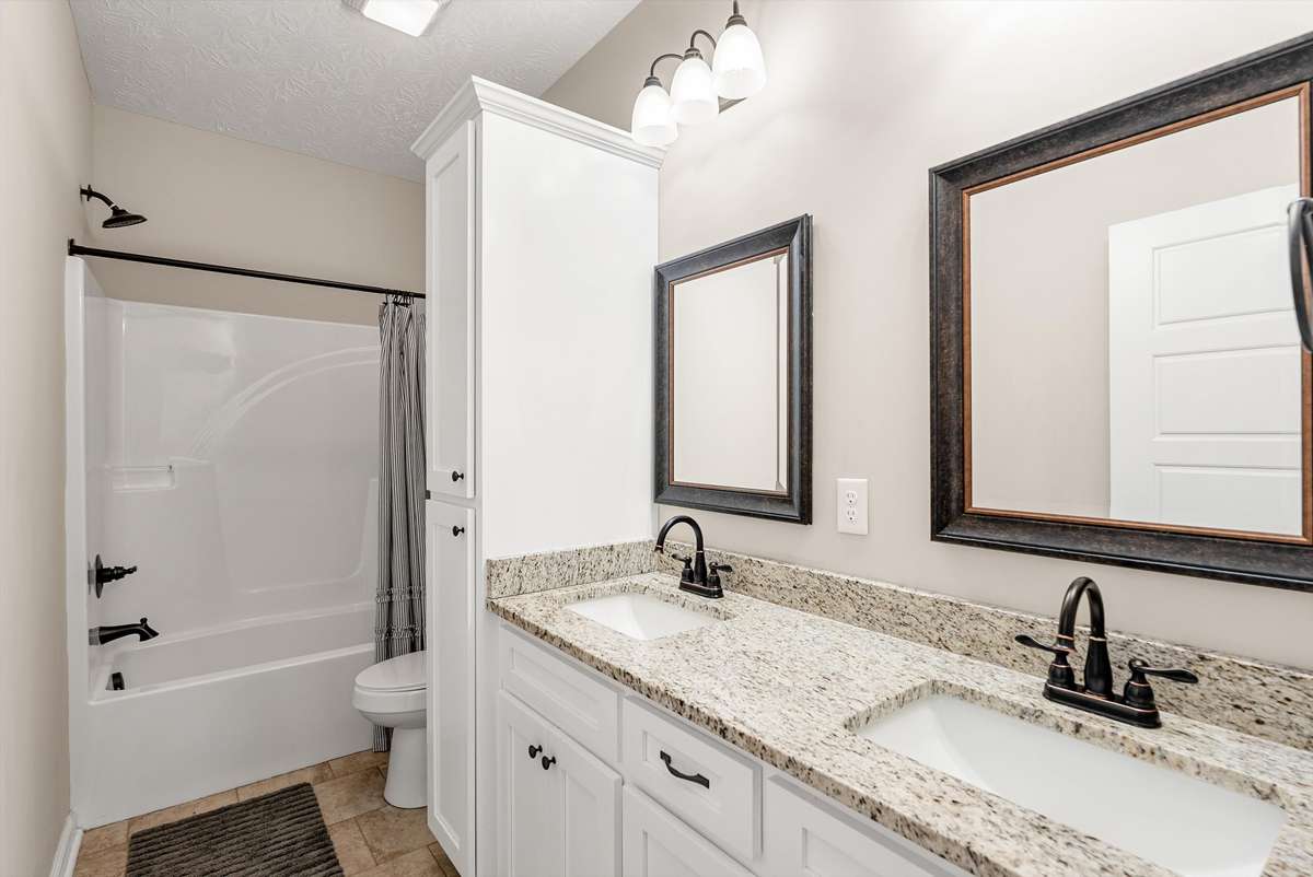 *Bathroom 2*