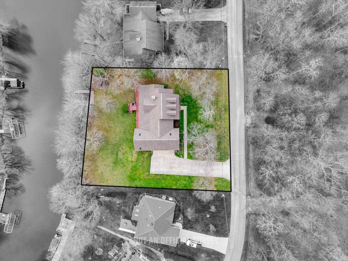 Estimated property lines are for illustration purpose only. Please see official property records for actual property lines