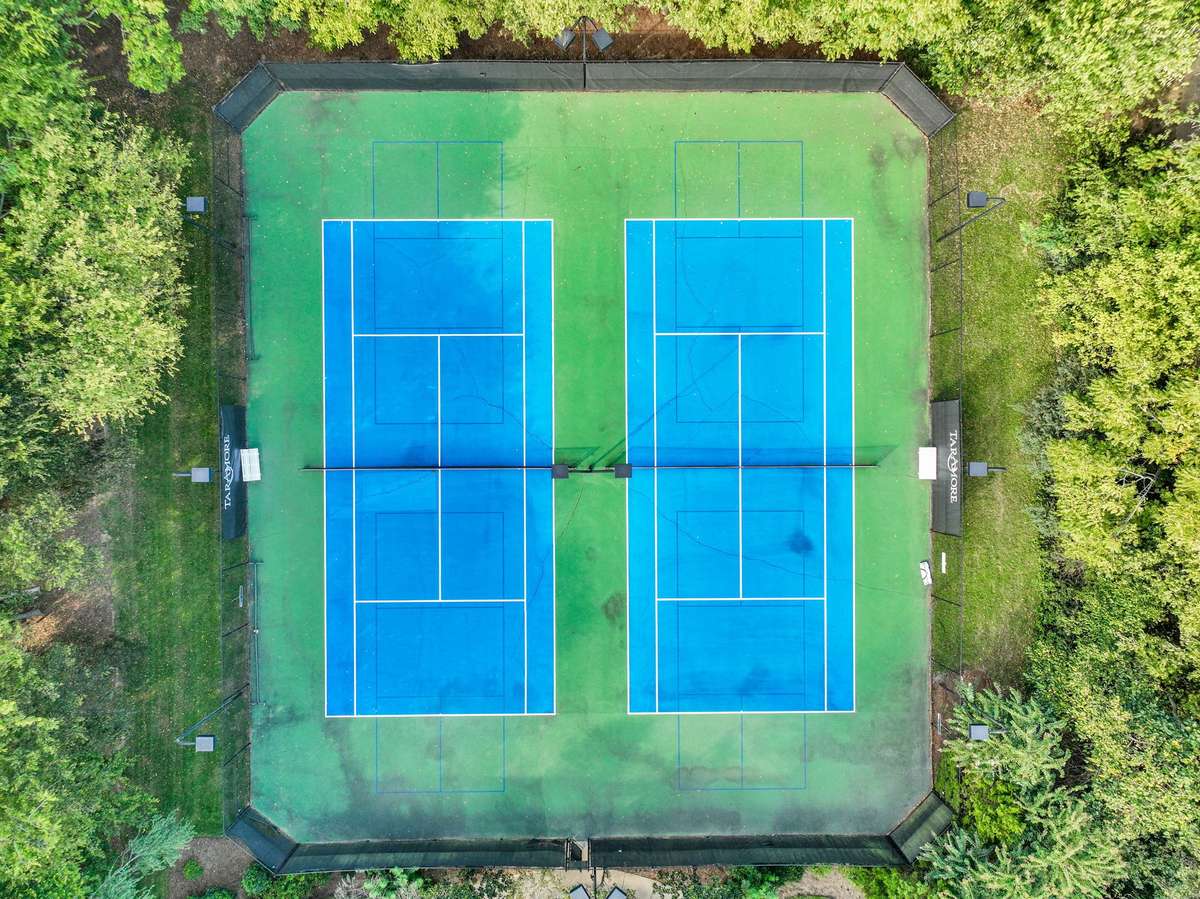 Tennis Courts and Pickleball Courts
