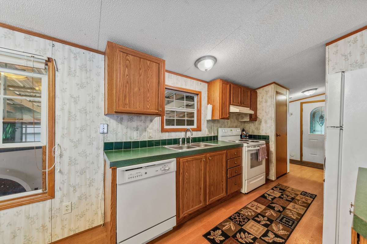 second home kitchen