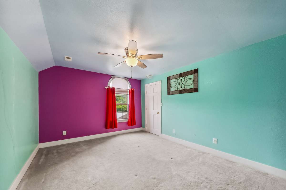 Main House Upstairs bedroom #2