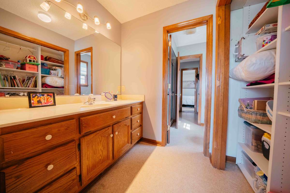 Bath Between two bedrooms