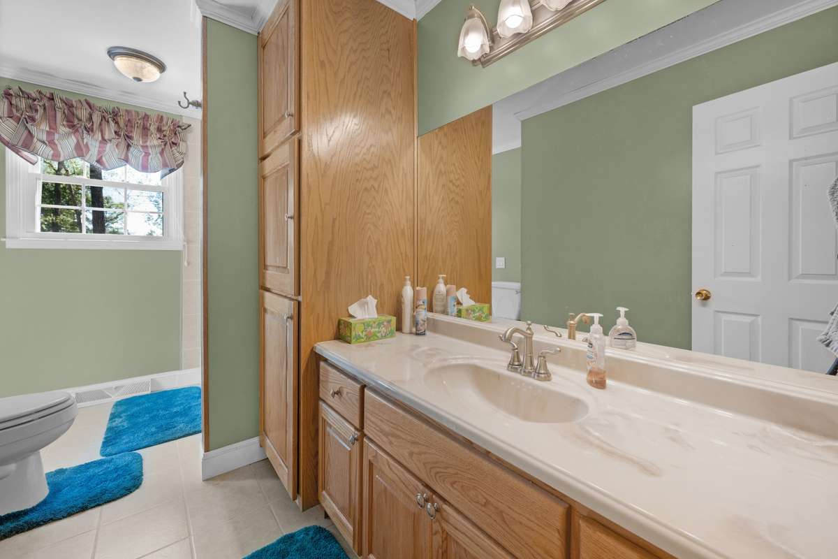 Upstairs bathroom