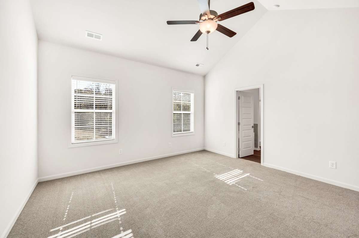 Spacious main bedroom, with walk-in-robe and generous ensuite.