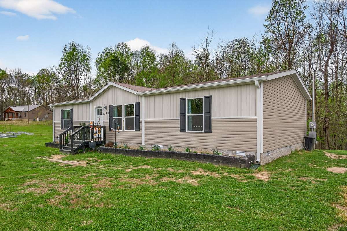 Welcome to 1399 Adamson Branch Road!