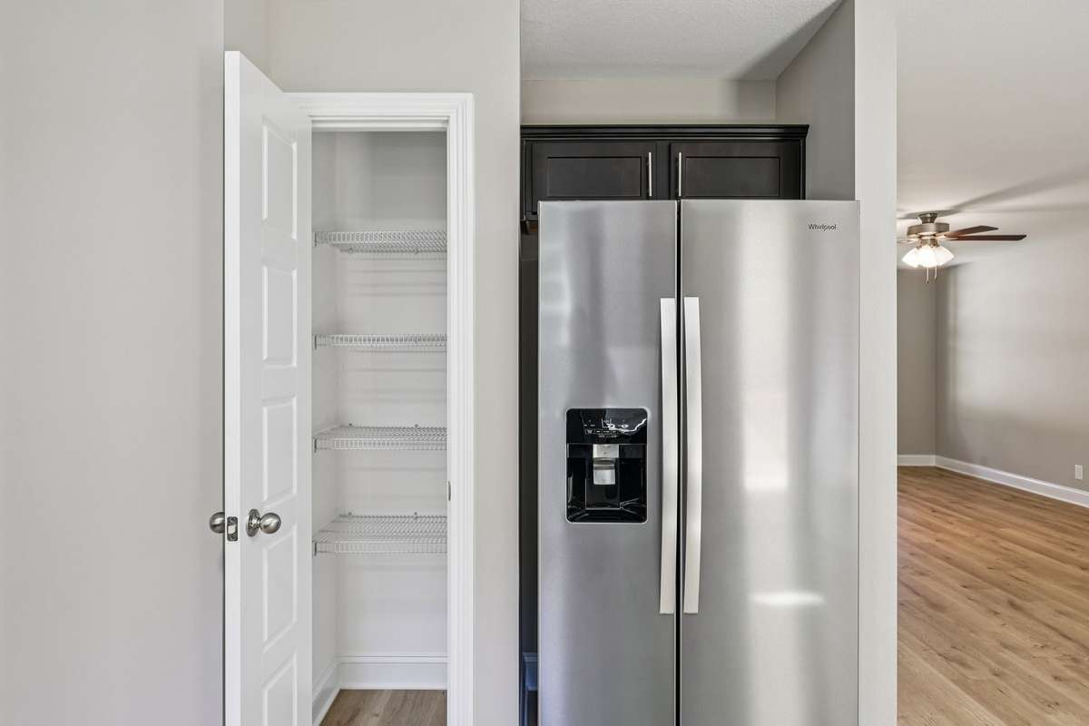 Sample pictures from a previous build showing the Baker Floor Plan.  Materials and colors are subject to change without notice.