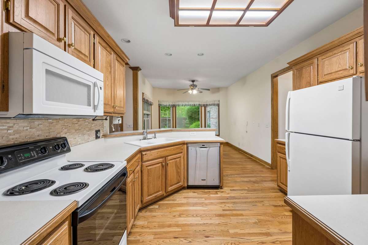 Nice open family kitchen.