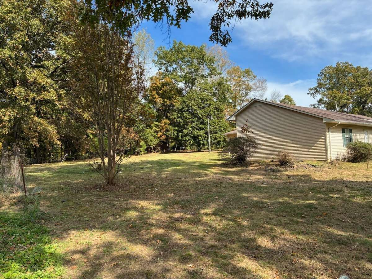 Fresh updates underway! Seller is currently enhancing the home with fresh Behr Ultra white  paint in the living room, hallway, bedroom, bathroom, and laundry area to create a brighter, move-in ready feel.
Exterior improvements are also in progress