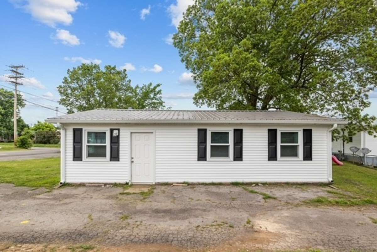 101 Dickson Ave #2