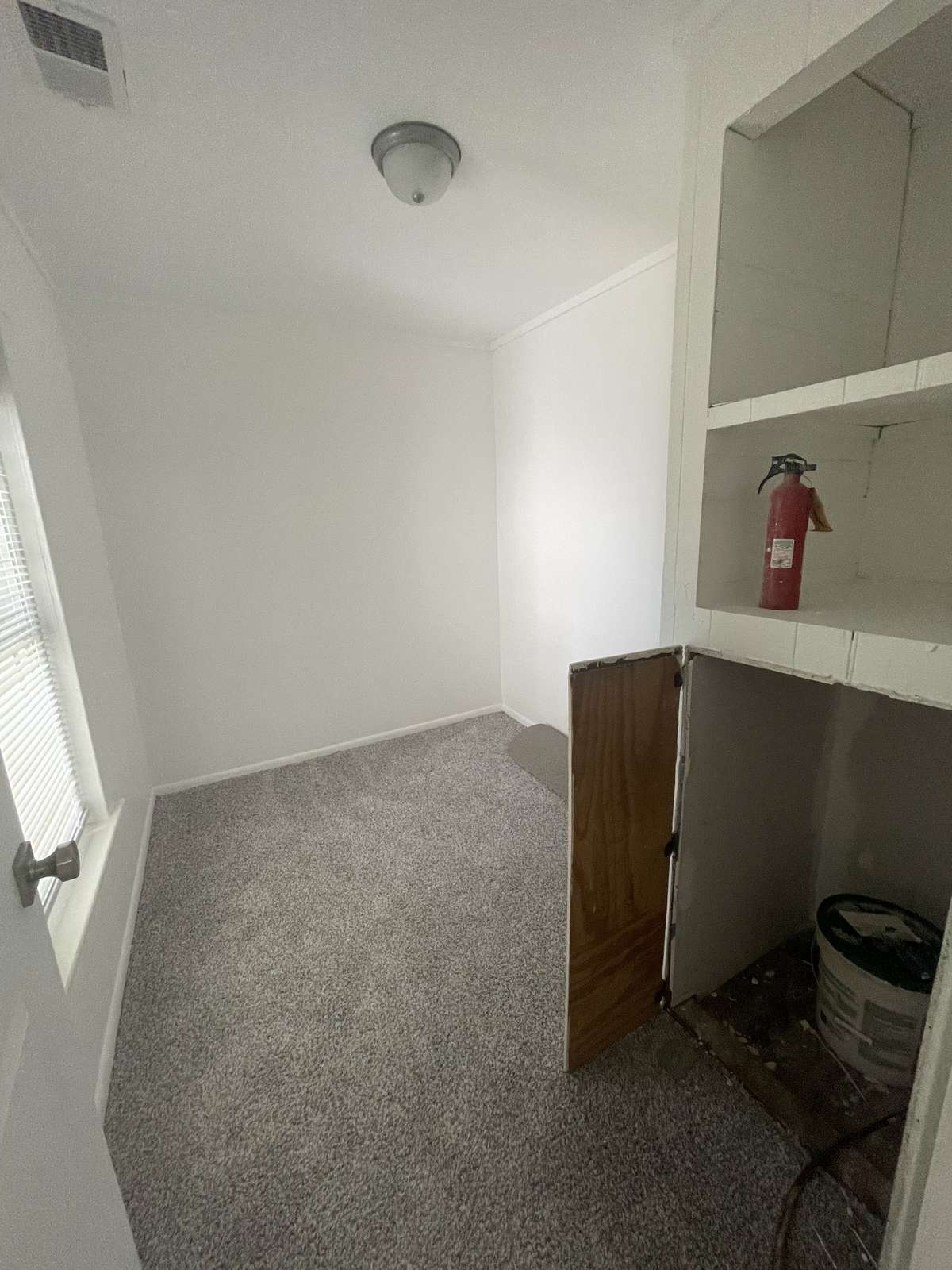 101 Dickson Ave #1