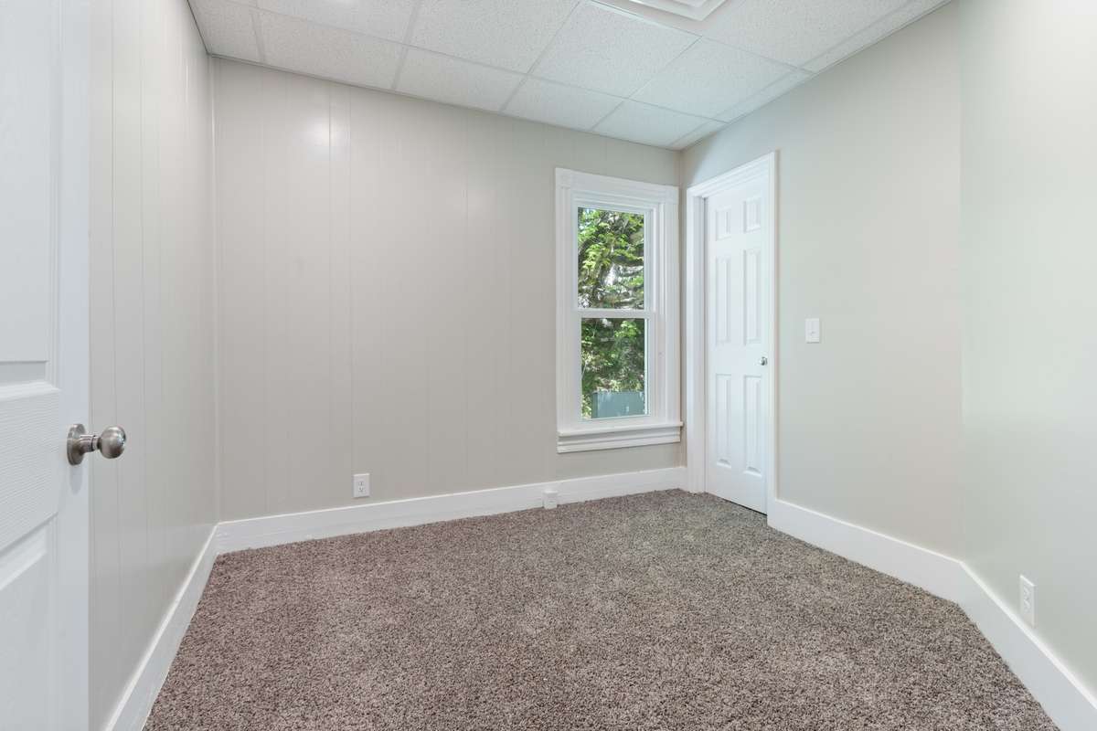 300 West Railroad - Bedroom 3