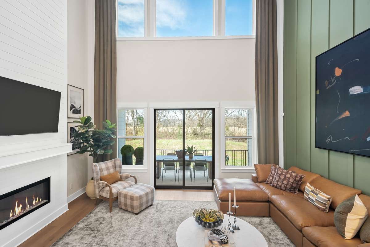 SAMPLE PHOTO - Stage model for representation. Photos shown are of a model home and are for illustrative purposes only. Features, finishes, colors, and options will vary from the actual home.