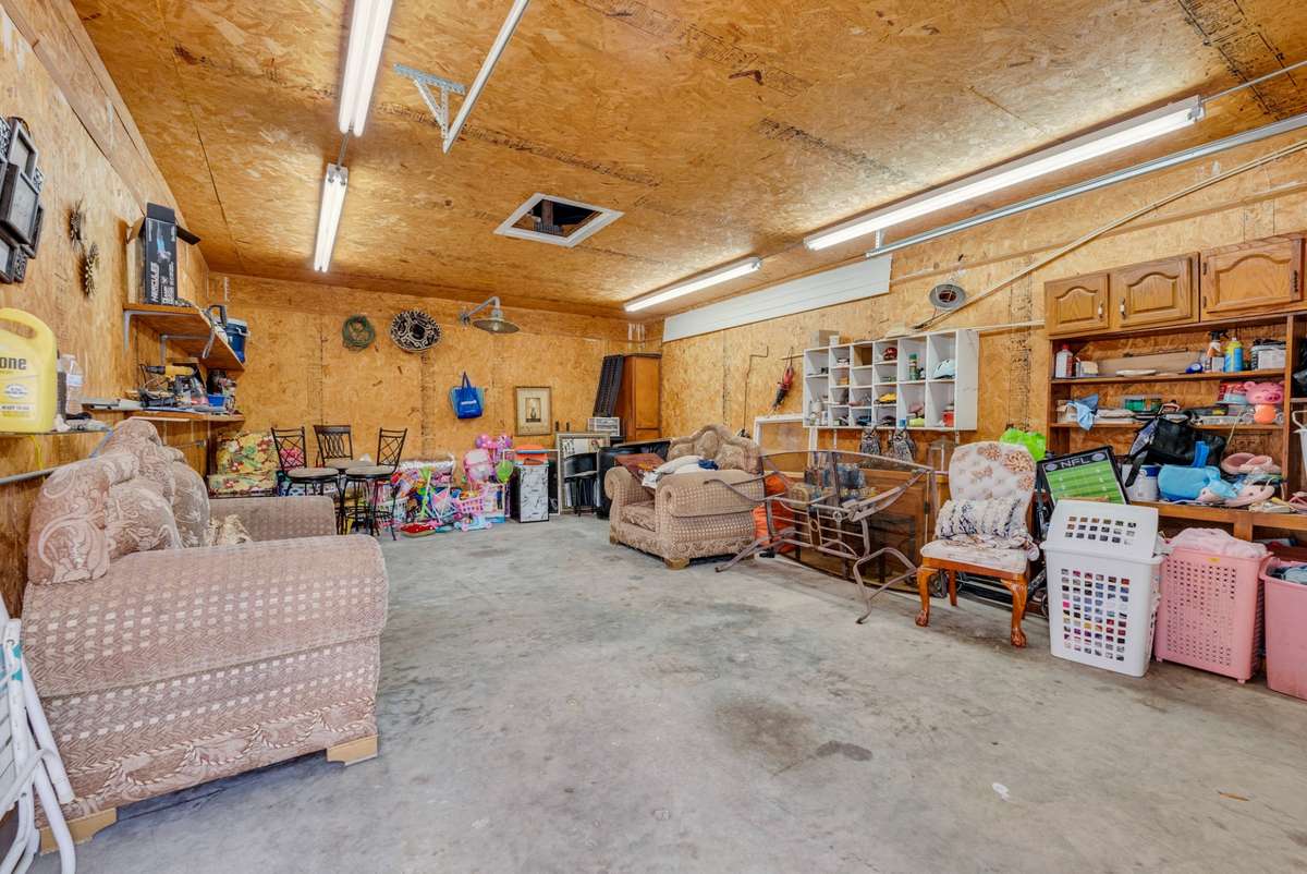 Detached Garage
