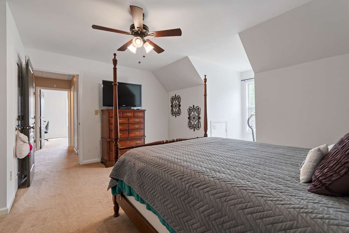 A second view shows the generous space and easy flow—ideal for creating your own comfortable bedroom.
