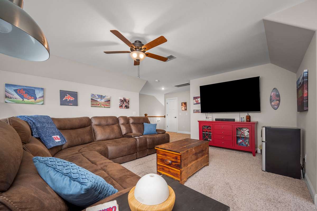 Imagine all you can do with this space!  Teenage hangout? Movie zone? Workout room? Living space for MIL bedroom?  Customize it to work for you.