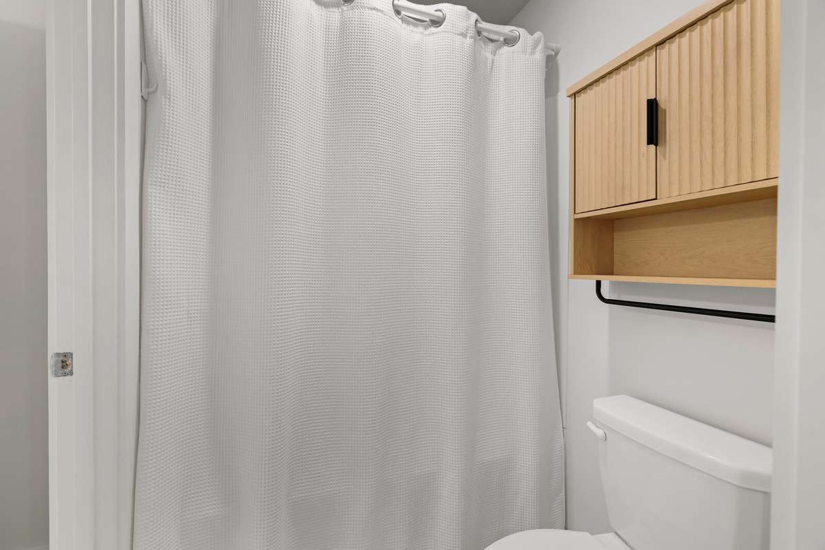 Tub/shower combo
