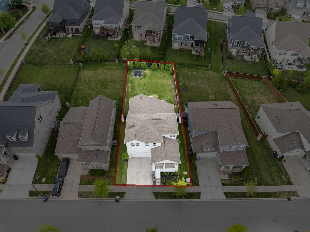 Notice the amount of backyard----a bonus to have in Tollgate!