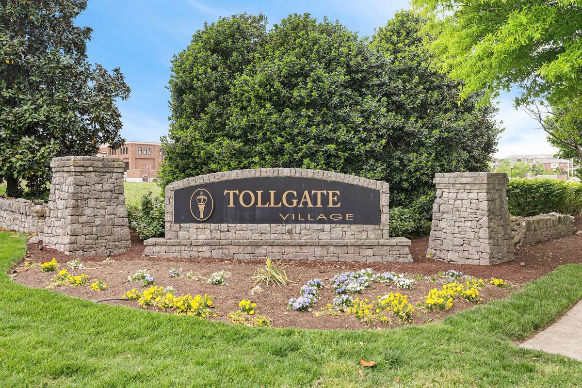 Tollgate is easily accessible to the Interstate and just minutes from Franklin