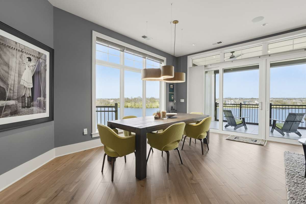 Dinging area perfectly positioned to capture breathtaking views of Old Hickory Lake.