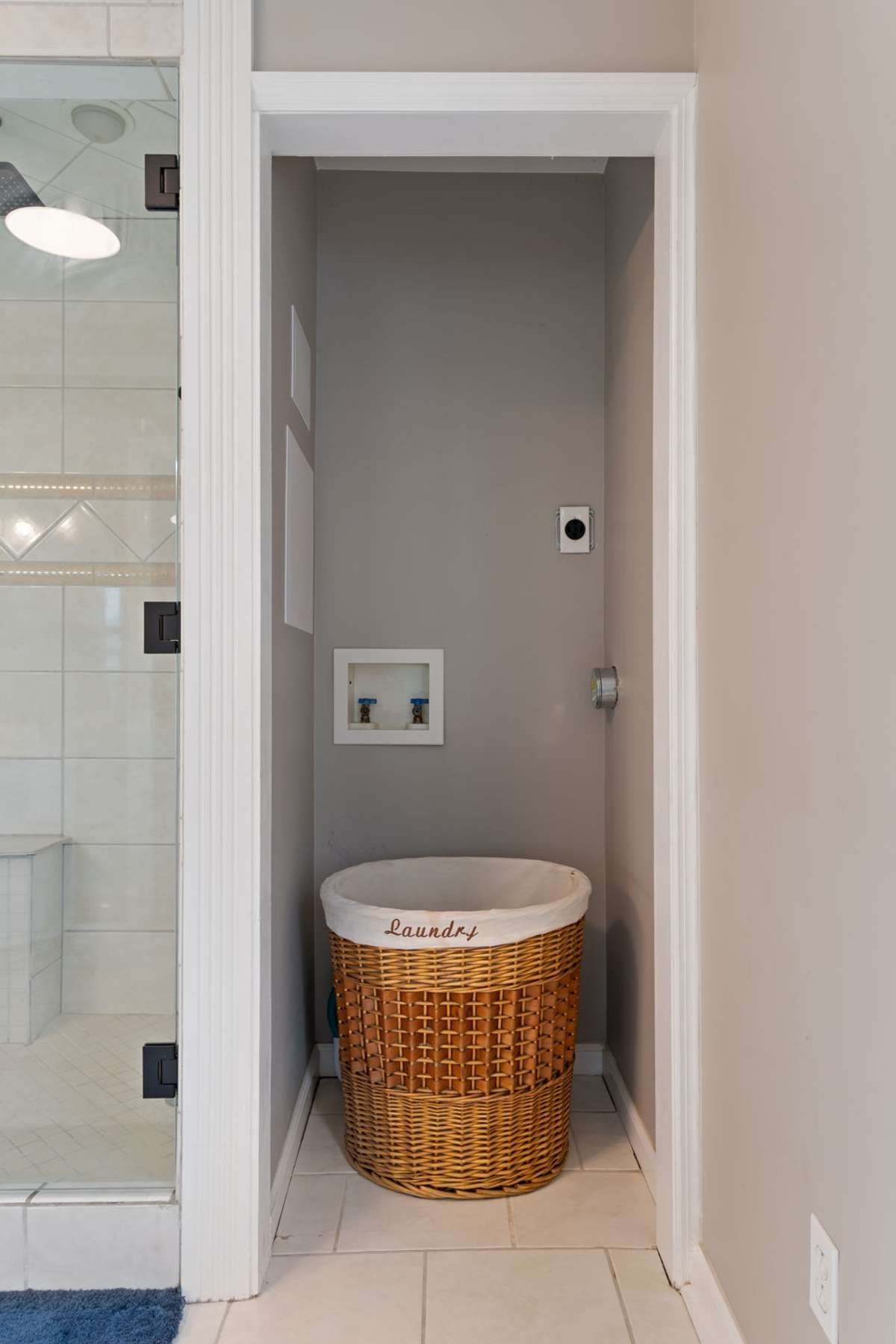 Laundry area for stackable washer and dryer