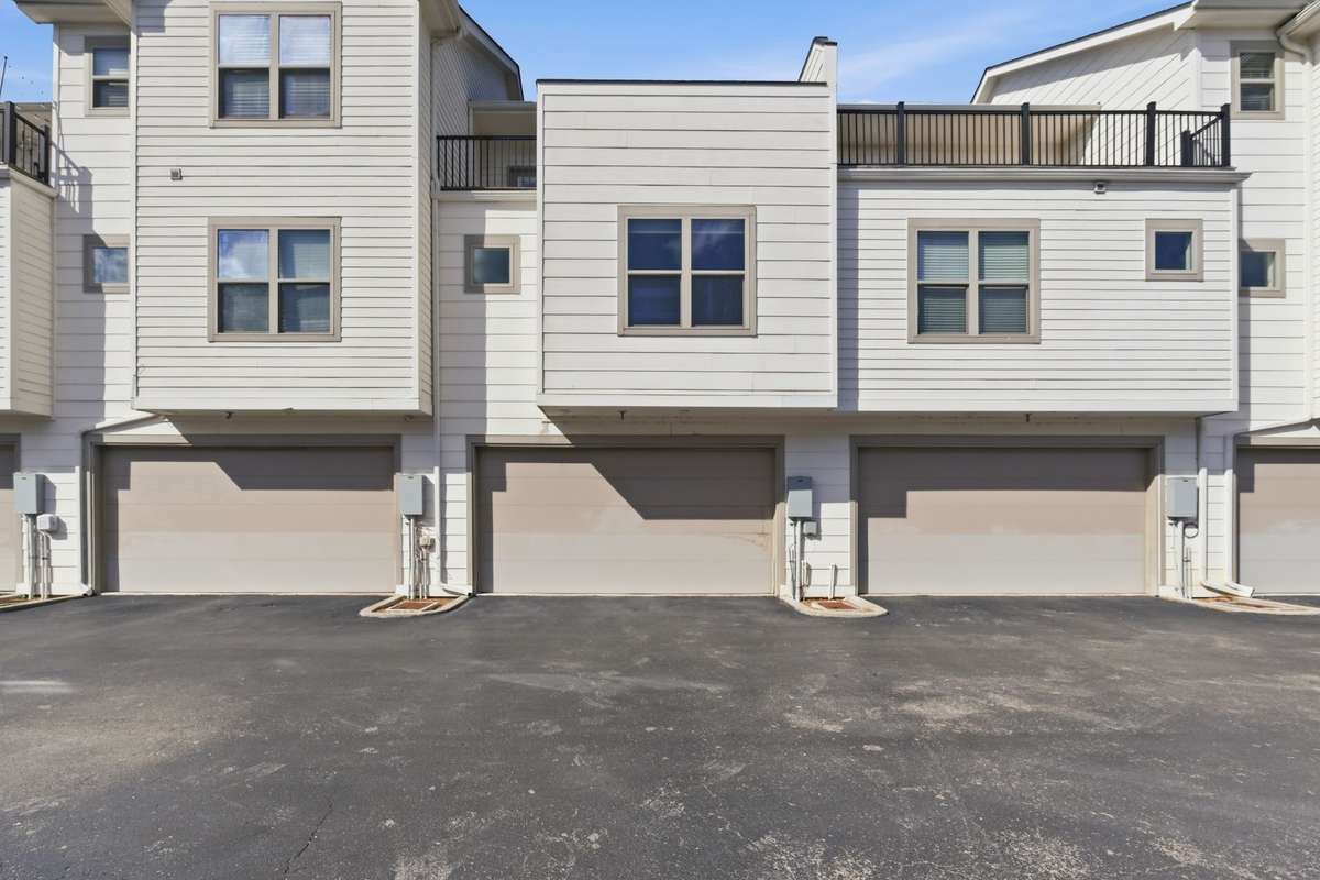 2 Car Garage.