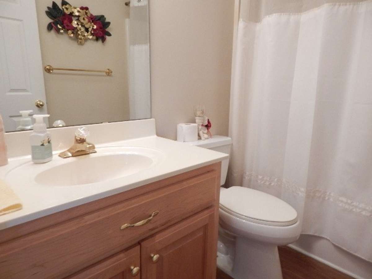 Full bath that services bedroom 2 and 3. Tub/shower unit
