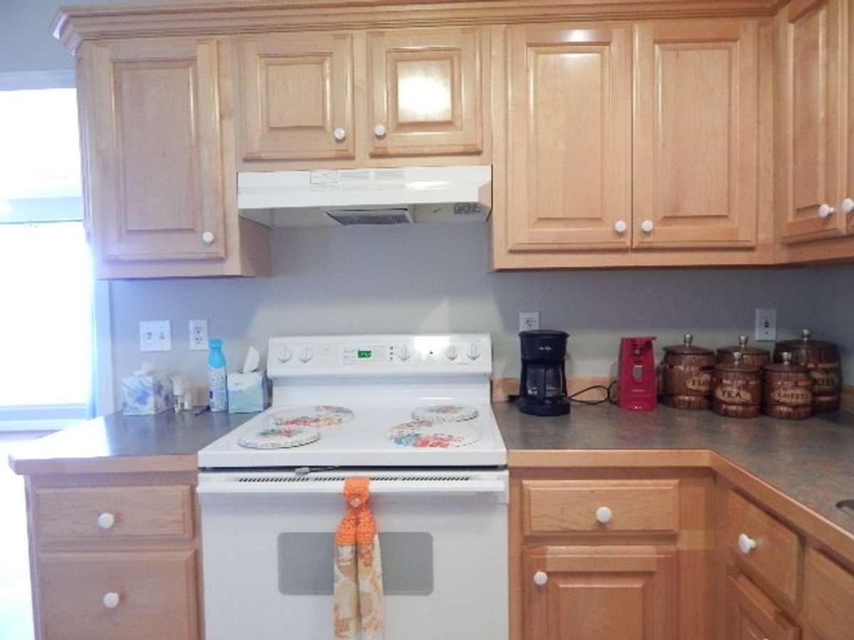 Refrigerator, dishwasher and range remain