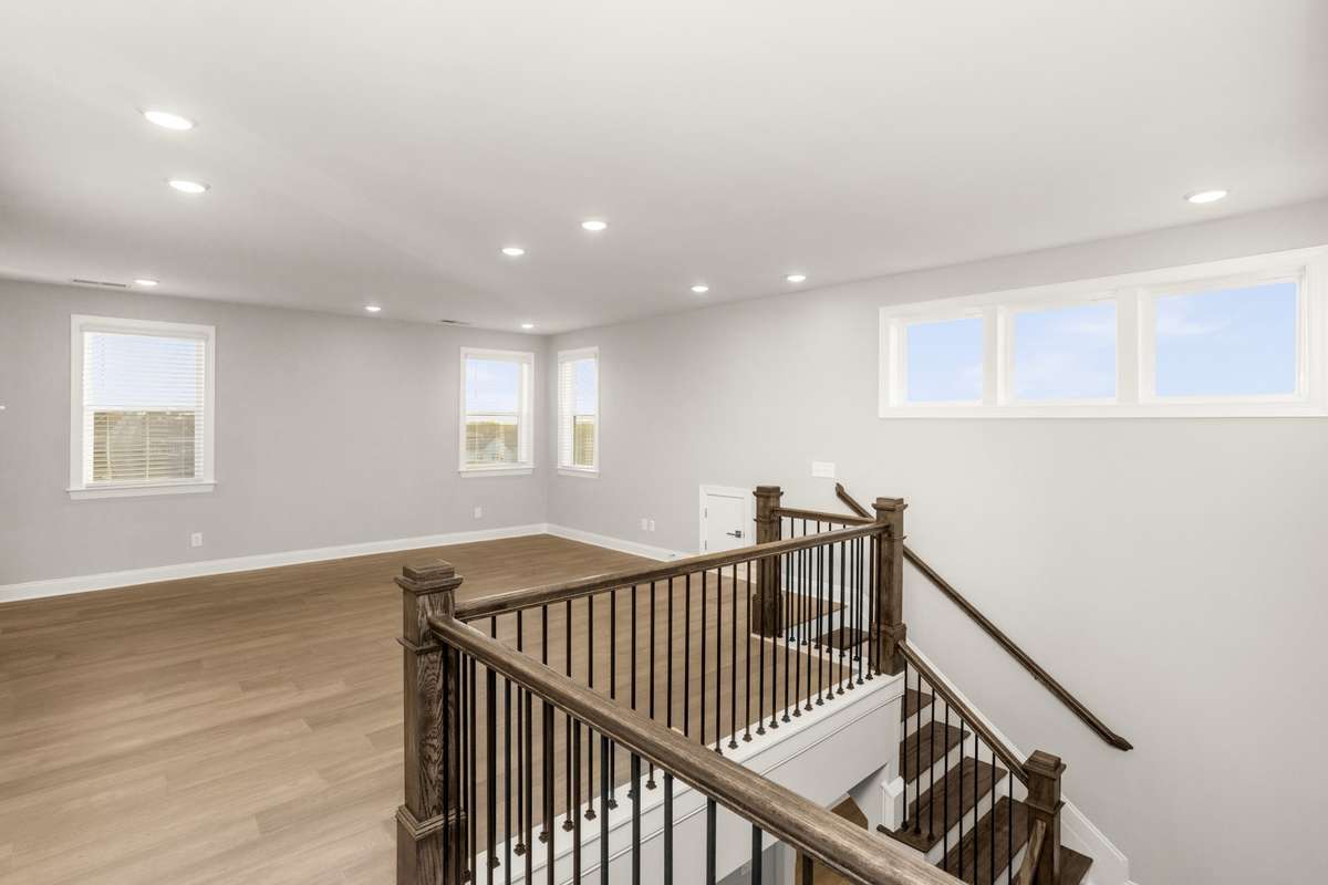 2nd floor loft/den
