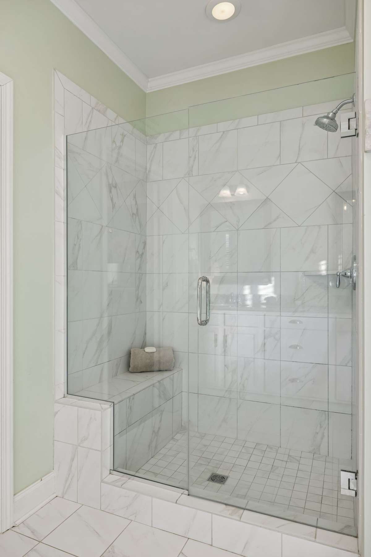 Walk in shower with a seat