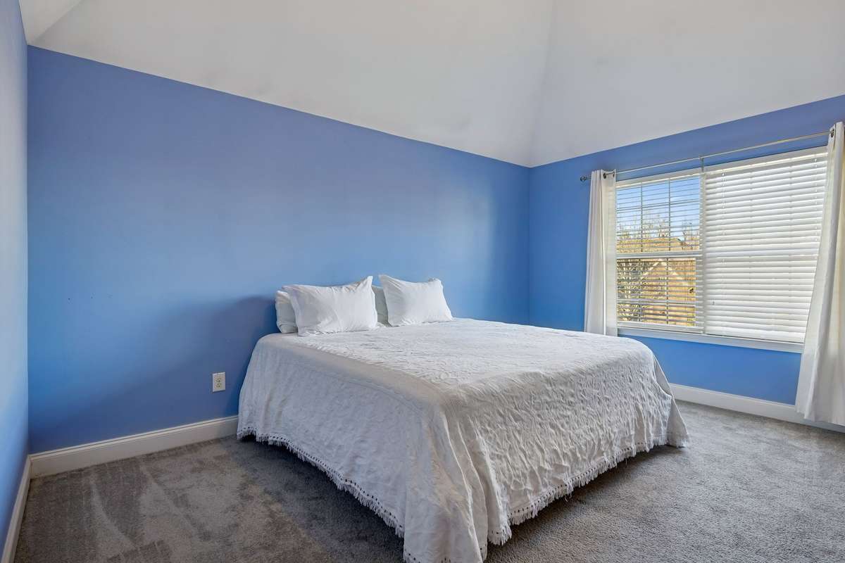 4th bedroom upstairs, which has the full bath