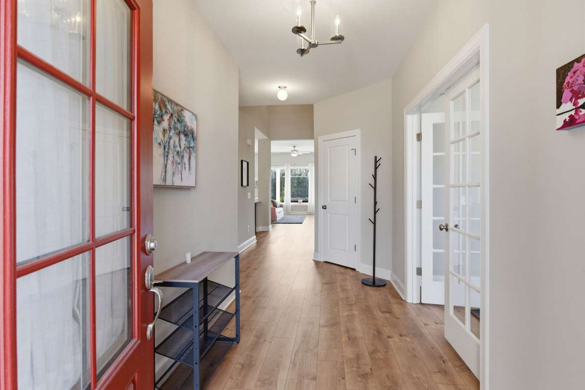 Entry / Foyer