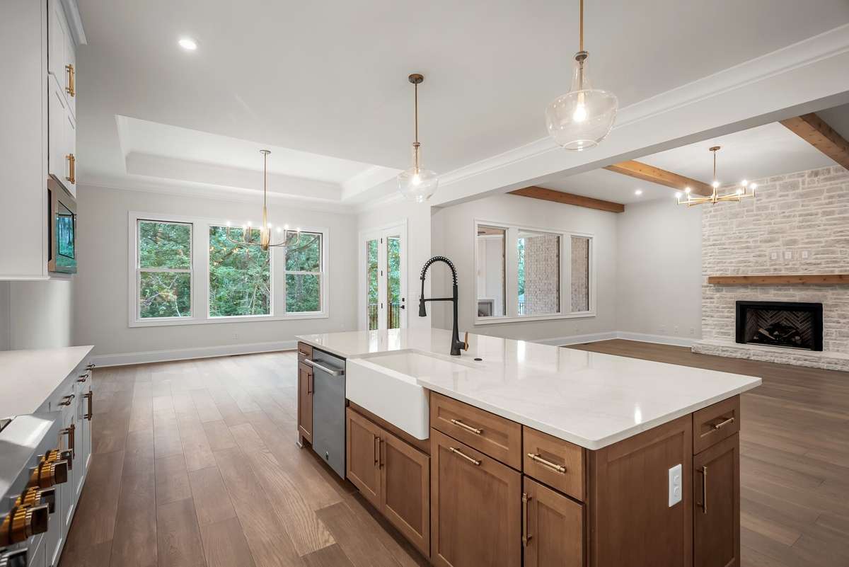 Build the Rutledge plan! Home has not started construction yet and waiting for you to build it! Pick your plan & options & designer finishes!