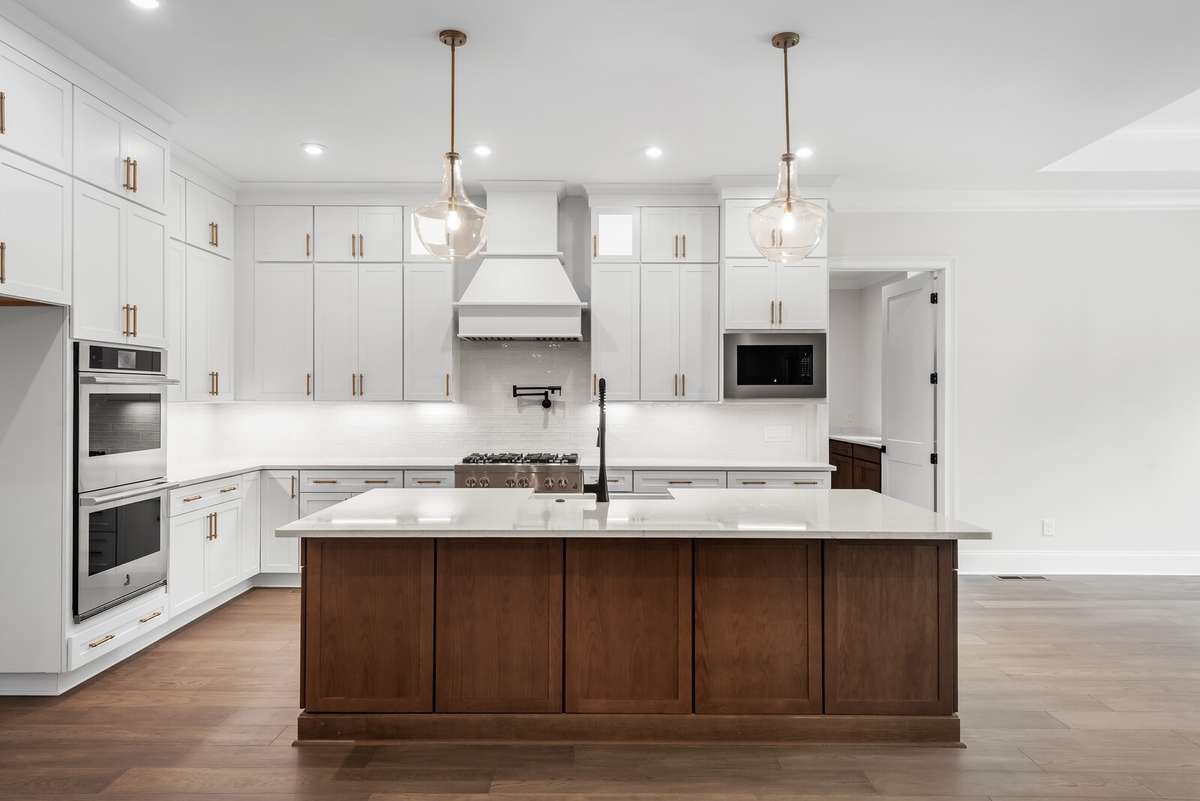 Build the Rutledge plan! Home has not started construction yet and waiting for you to build it! Pick your plan & options & designer finishes!