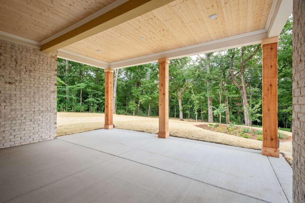 Build the Rutledge plan! Home has not started construction yet and waiting for you to build it! Pick your plan & options & designer finishes!