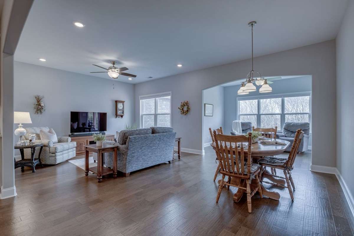 Great open-concept living space with 9-ft ceilings!
