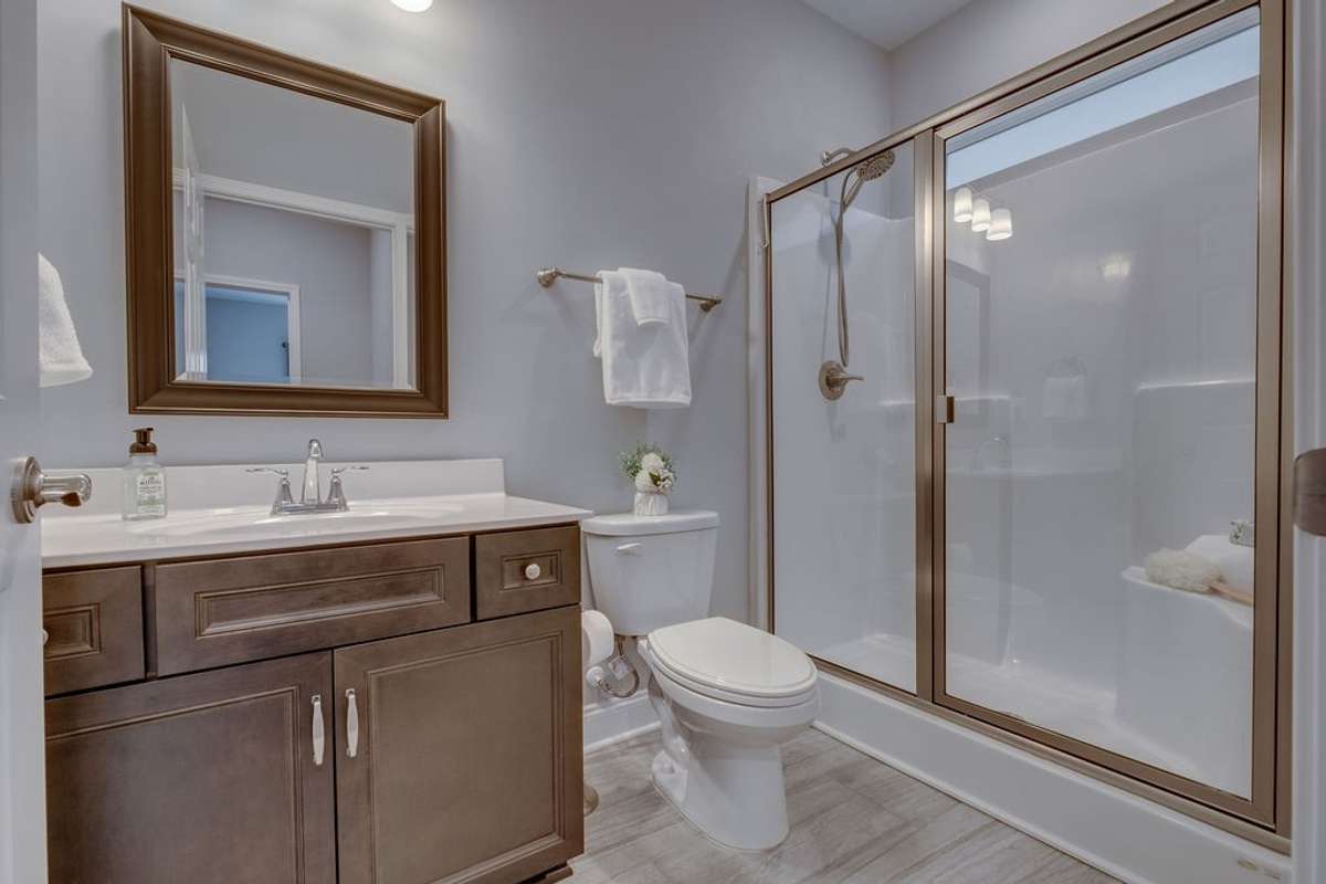 Full Guest Bath 1 - Main Level
