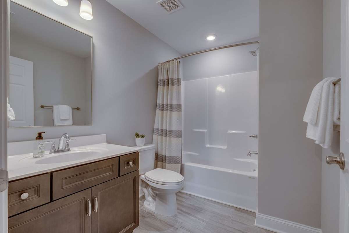 Full Guest Bathroom 2 - Level 2