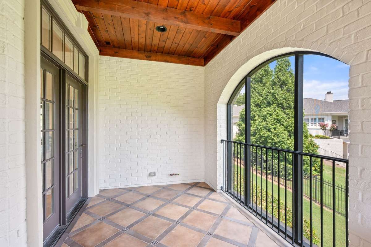 The following will all be pictures of the upstairs wrap around screened porch.