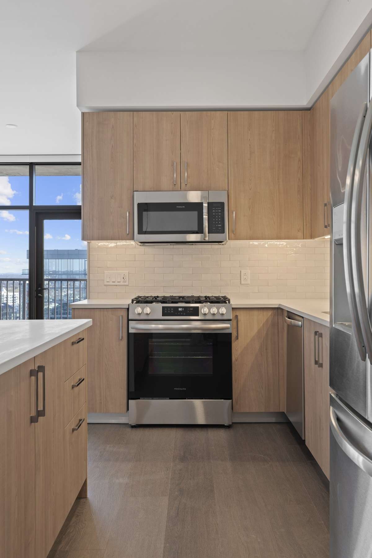 Same floorplan, floor 24