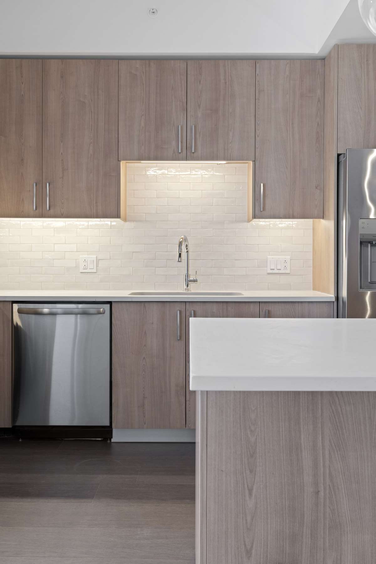 Same floorplan, floor 24