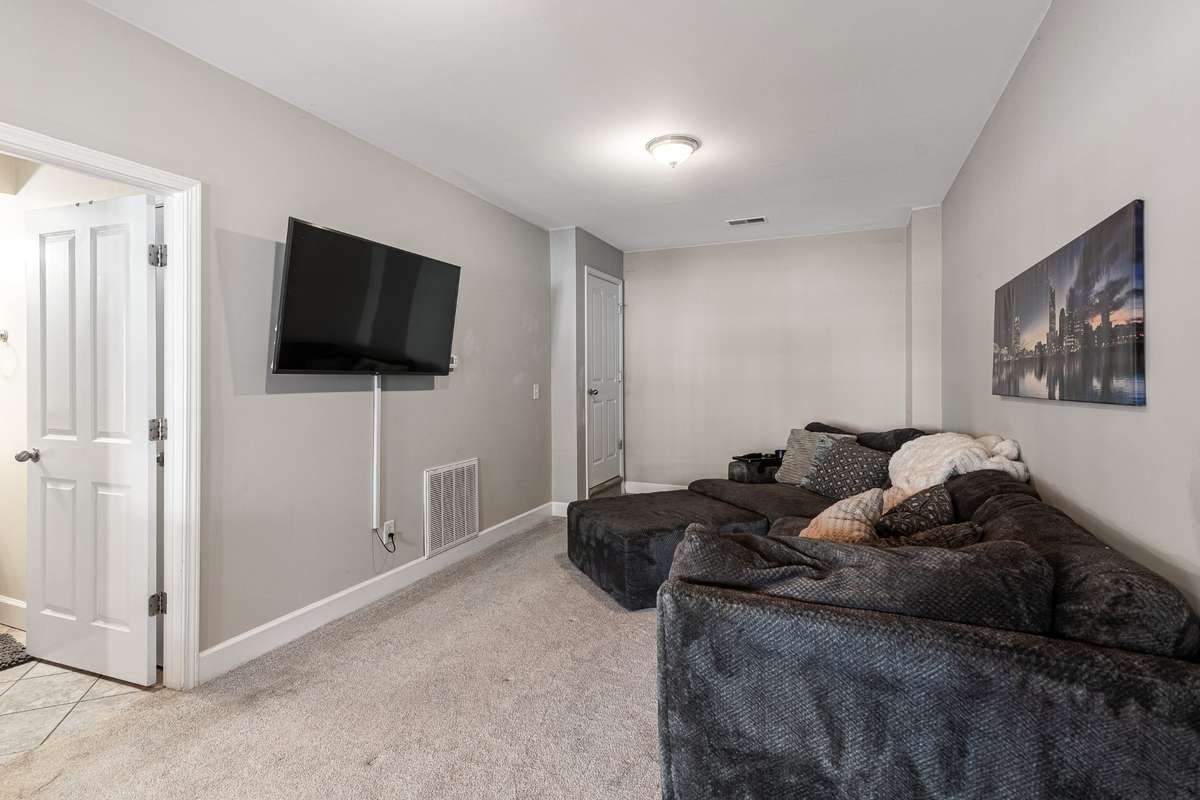Basement level bonus room