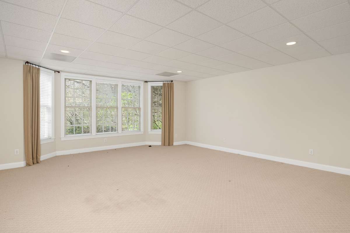 Large full bedroom on lower level-great for guests, in-law suite or au pair