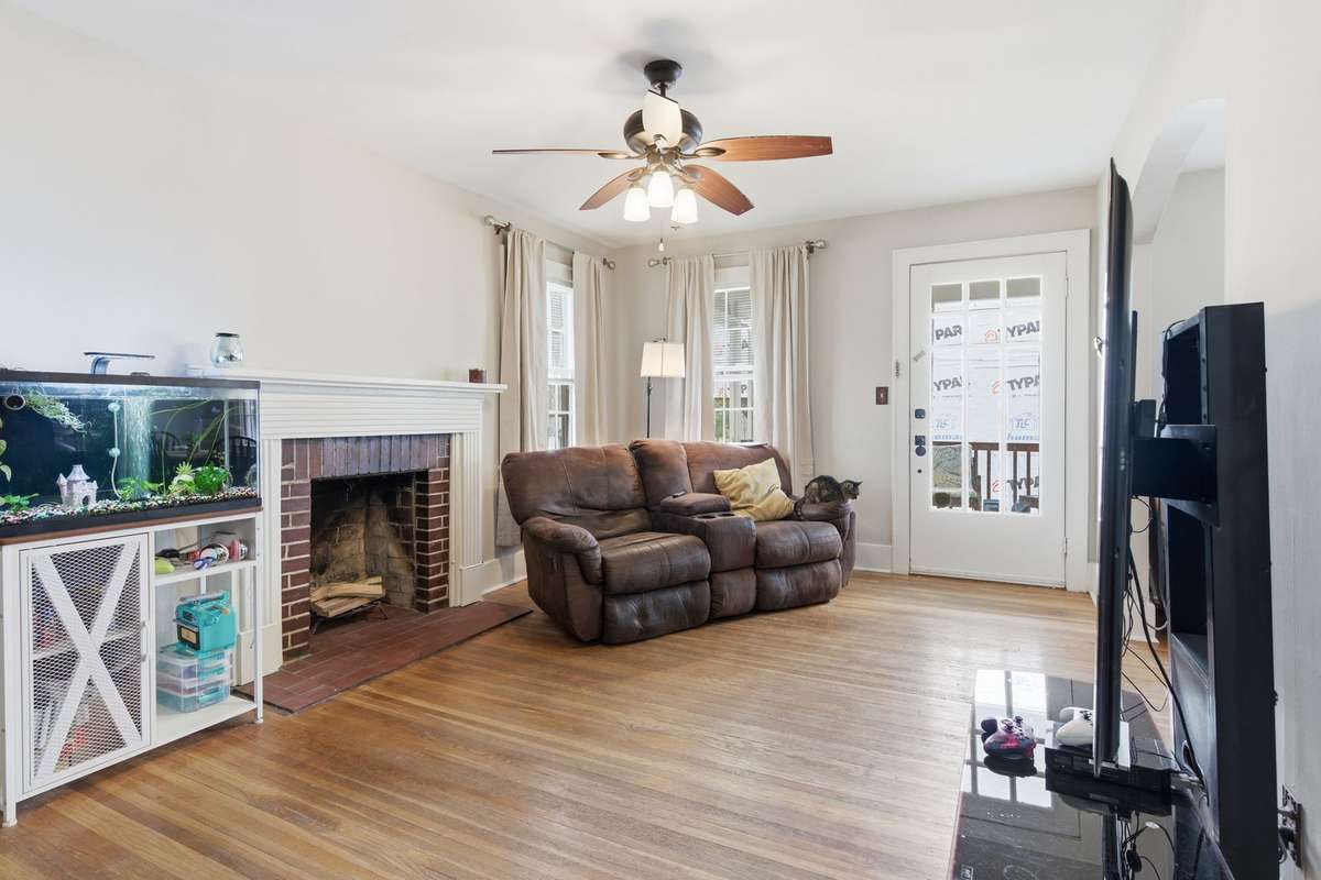 Comfortable living area / door leads to patio