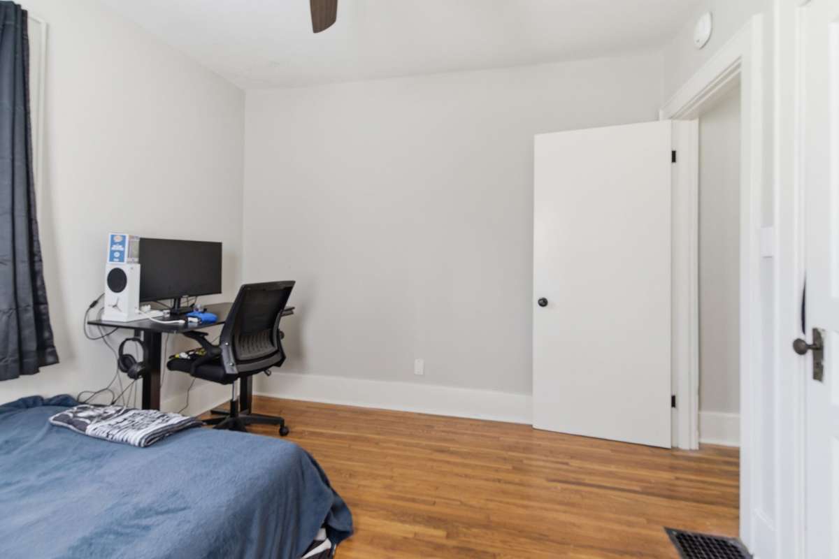 Bedroom 2, second view