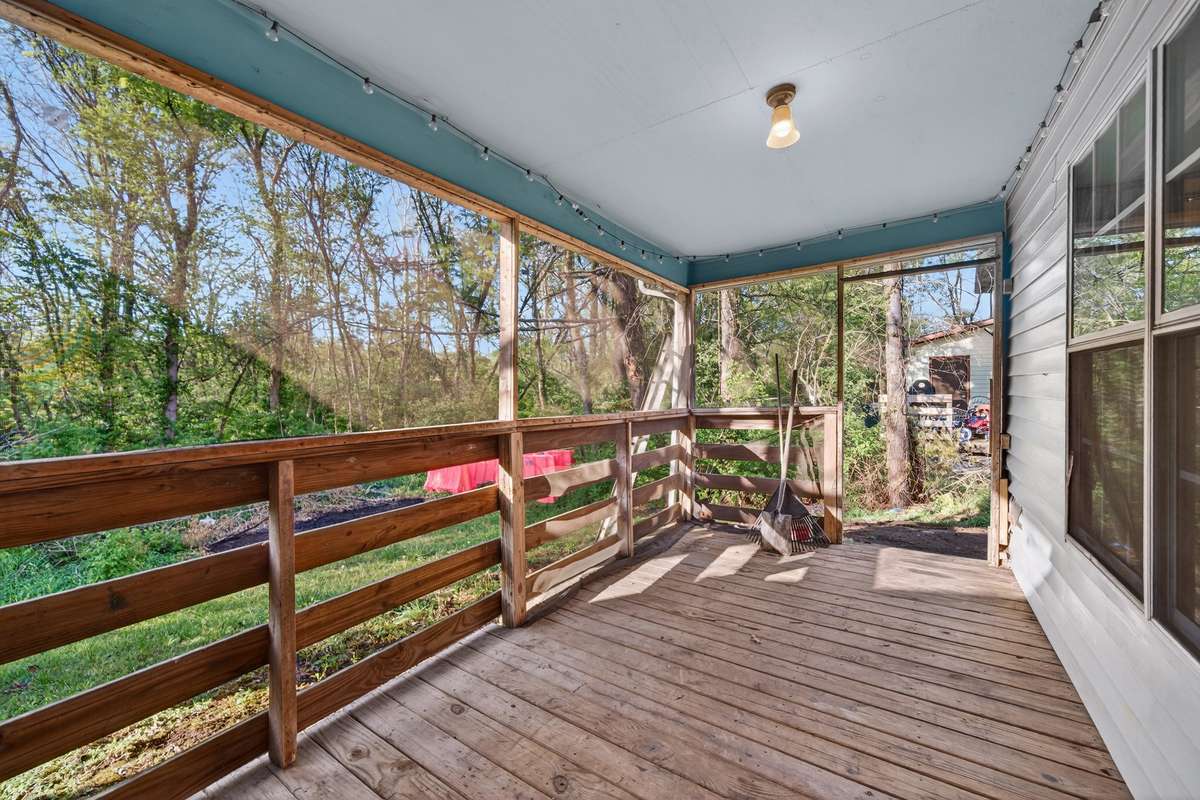 Spacious, Covered Patio Overlooking Creek