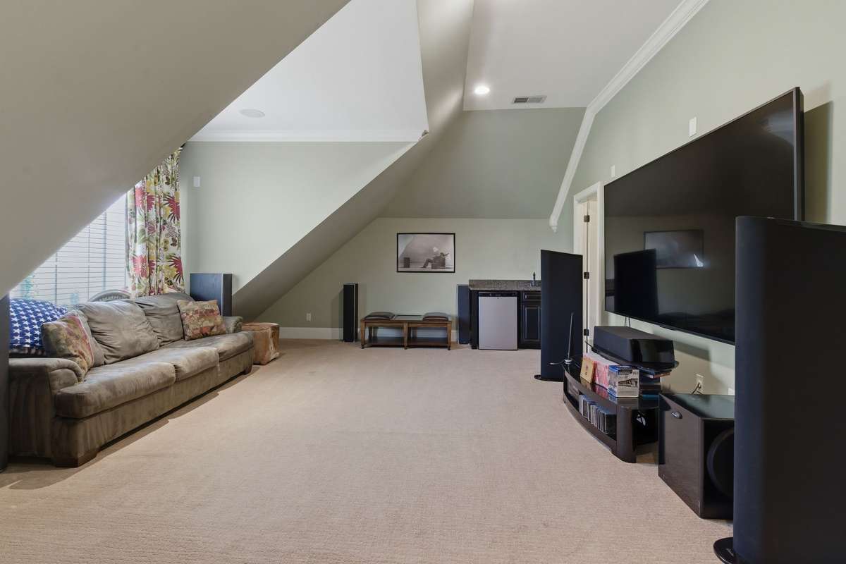 Bonus room area