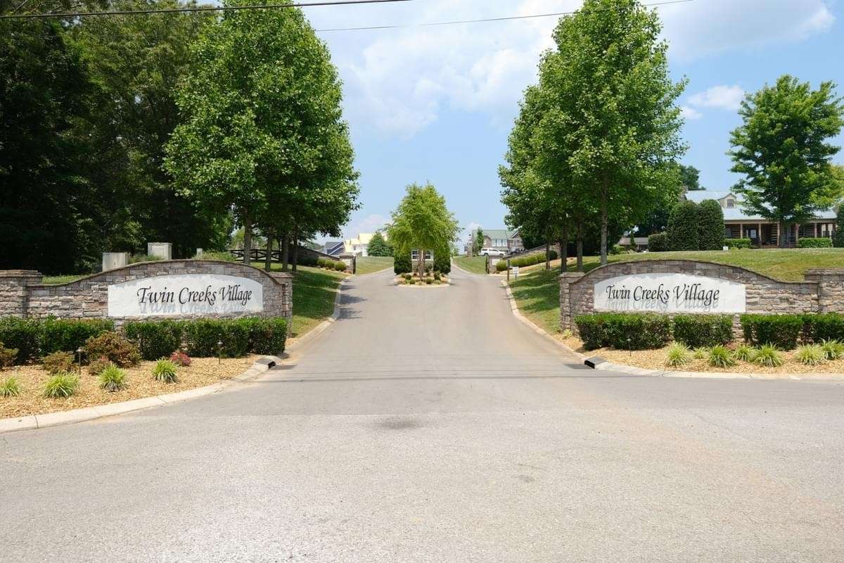 Gated Neighborhood