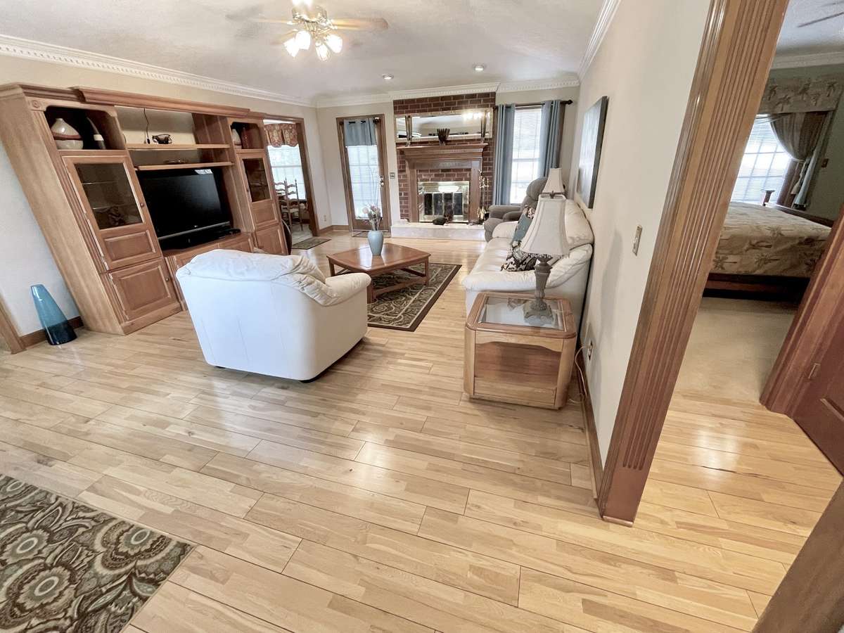 This all-brick 3-bedroom, 3-bath home features all your everyday living spaces and bedrooms conveniently located on the main level.