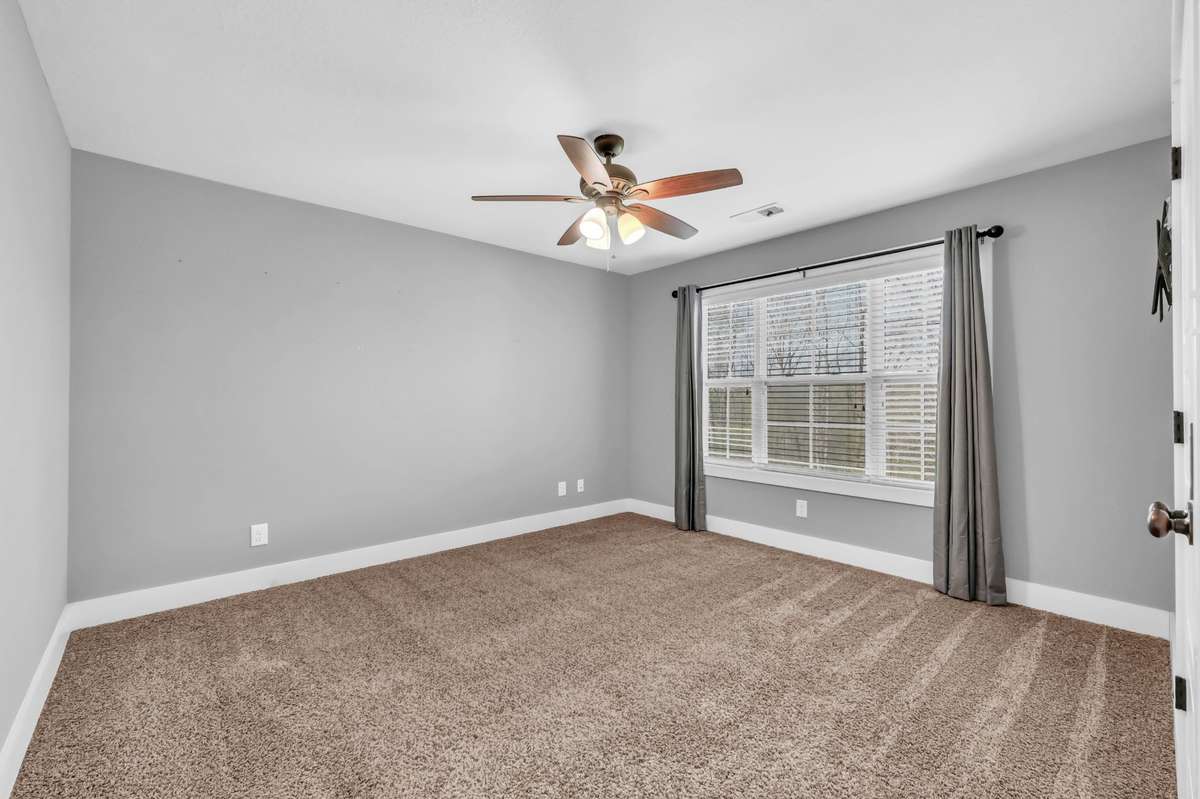 Bedroom 4- Really large