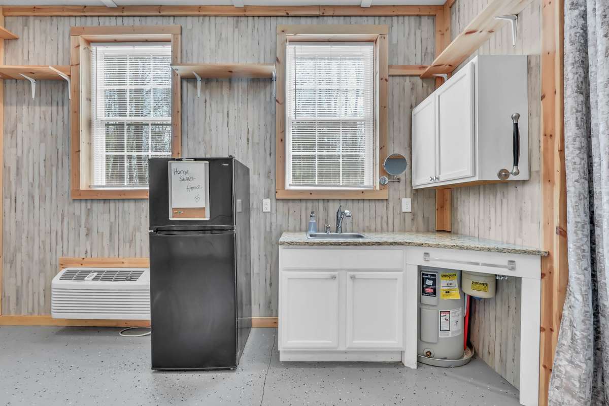 Studio flat has its own separate heating and cooling unit